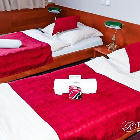 Hotel Rudolf ฮาวิรอฟ ภายนอก รูปภาพ
