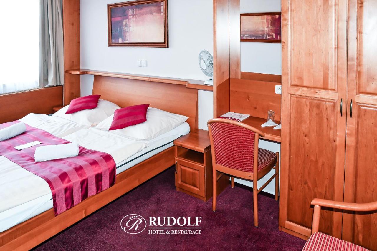 Hotel Rudolf ฮาวิรอฟ ภายนอก รูปภาพ