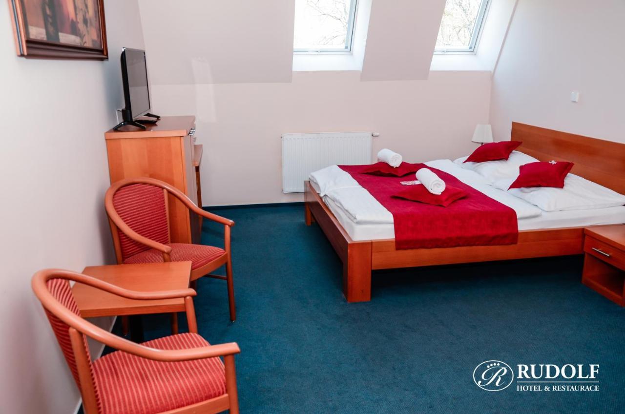 Hotel Rudolf ฮาวิรอฟ ภายนอก รูปภาพ
