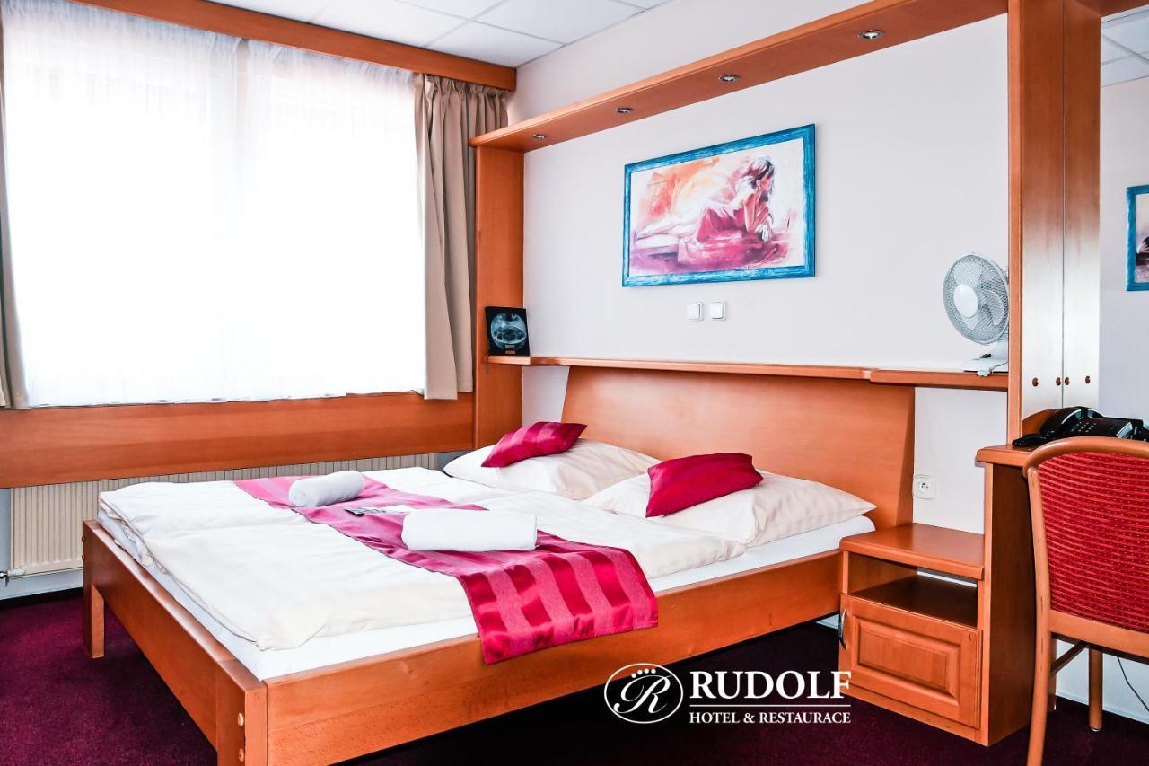 Hotel Rudolf ฮาวิรอฟ ภายนอก รูปภาพ