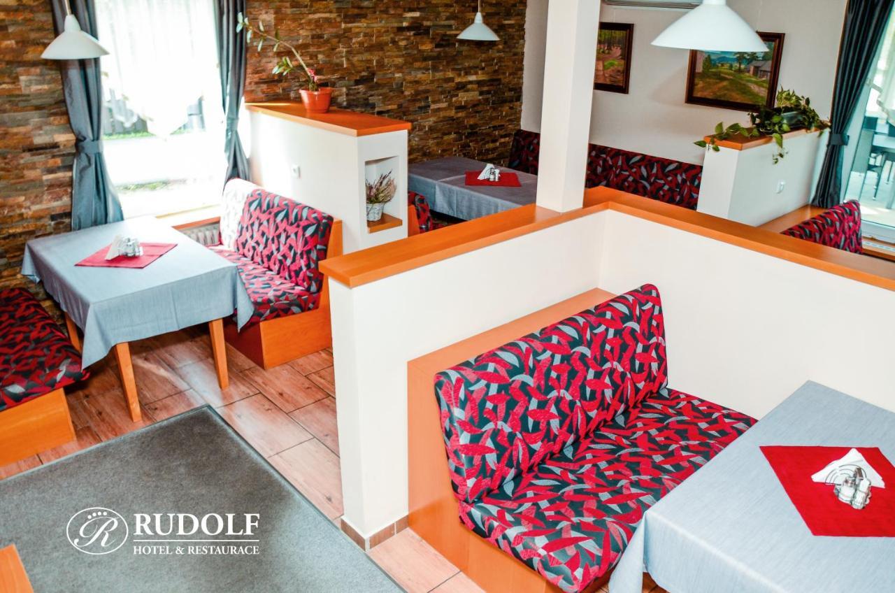 Hotel Rudolf ฮาวิรอฟ ภายนอก รูปภาพ